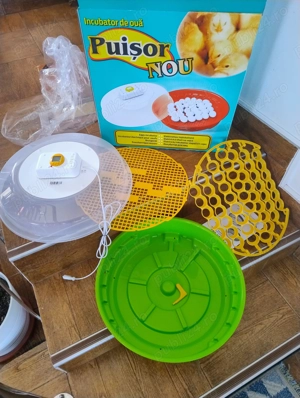 incubator semiautomat "Puisor" ptr 51 de oua - imagine 3