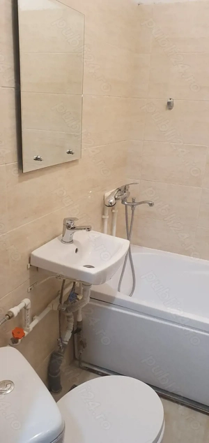 Garsoniera central  gazda bd.Independentei  - imagine 8