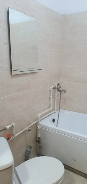 Garsoniera central  gazda bd.Independentei  - imagine 9