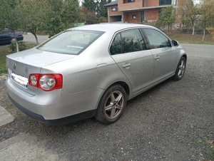 Vând VW Jetta benzina  - imagine 3