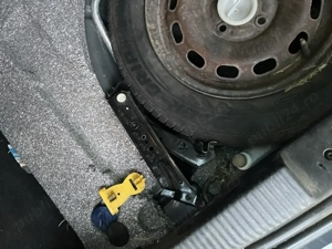 Ford Focus 1.6 benzina - imagine 5