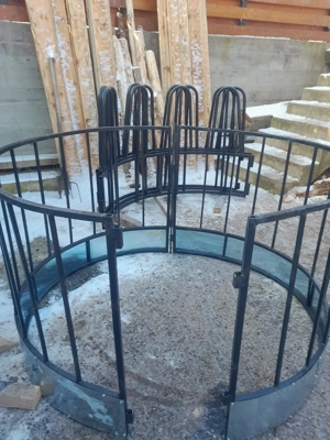 Hrănitoare vaci si oi  adaptoare de apa,transport gratuit mai multe detalii sunați la nr de tel. - imagine 4