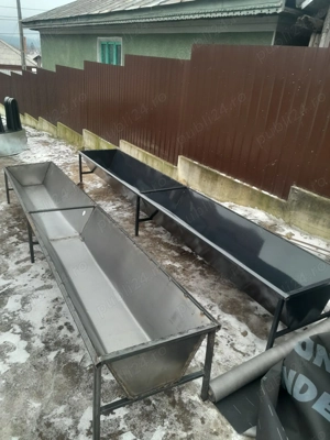 Hrănitoare vaci si oi  adaptoare de apa,transport gratuit mai multe detalii sunați la nr de tel. - imagine 3