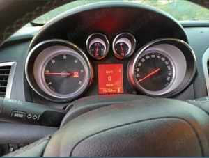 Opel Astra J Sports Tourer  - imagine 4