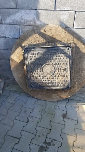 capac beton armat din beton cu gură de vizitare 