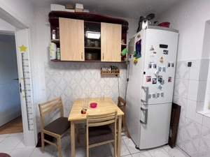 Vând frigider cu congelator combină frigorifică Artic