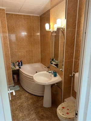 Apartament 3 camere, 2 bai, 2 balcoane - intrare Racadau Hacienda - imagine 8