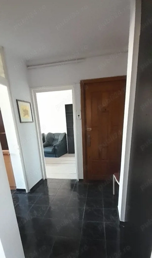 Privat, vind in Constanta, zona Viile noi- Aurel Vlaicu, un partament 2 camere, decomandate.