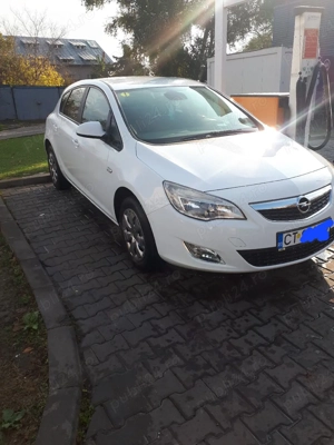 vand Opel Astra J din 2011 