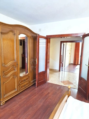 Casă deosebită, din cărămidă,  în zonă bună, în Chișineu-Criș(Pădureni) - imagine 9