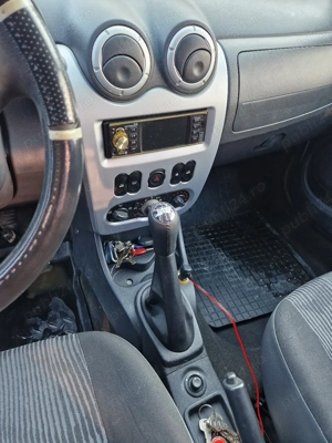 Dacia Logan 1.4Mpi Laureat AC - imagine 2