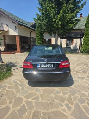Mercedes-Benz E220d   2012   interior piele   trapă - imagine 2