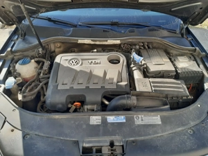 Volkswagen Passat BlueMotion  - imagine 4