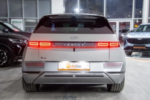Hyundai IONIQ 5 "Uniq" - imagine 8