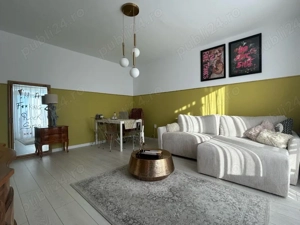 PROPRIETAR, decomandat, lux & cozy , bloc nou , mult spatiu depozitare - imagine 2