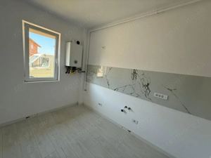  Decomandat. Finalizat. Bucatarie separata. Bloc nou - imagine 4