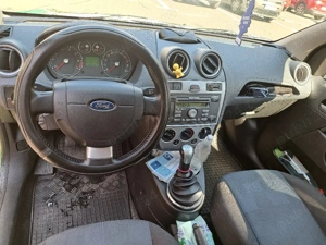 Vand Ford Fiesta