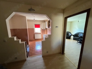 Ap.4 camere-oferta deosebita, 2 balcoane, 2 băi, et.1, zona cu acces la școli, magazine, piata - imagine 8