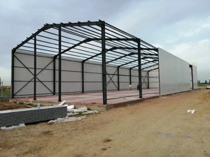 vând hala metalica din profil ipe invelita cu panou Sandwich orice dimensiune   