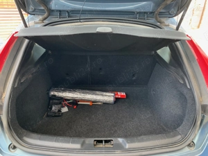 VOLVO v40 Business Edition D2 NAVI ,LED DISPLAY , self -parking - imagine 9