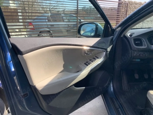 VOLVO v40 Business Edition D2 NAVI ,LED DISPLAY , self -parking - imagine 4