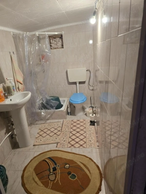 Casă de Vazare în Comuna Marculesti  - imagine 2
