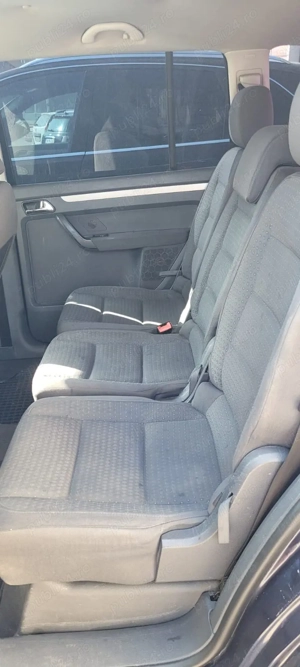 Vw Touran 1,9 pompe diuze  - imagine 8