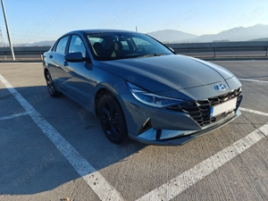 Hyundai Elantra 1.6 l 123 CP 6MT Highway l Alarma cu pager Viper - imagine 8