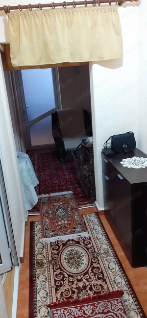 vand apartament 3 camere decomandate 65500 Euro - imagine 2