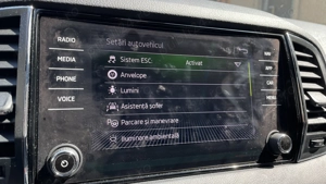 Skoda Karoq Sportline DSG 4x4 - imagine 5