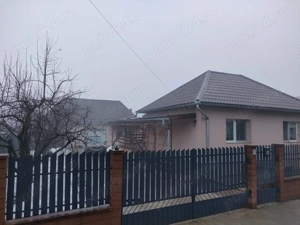 Vând casă în localitatea Românași 