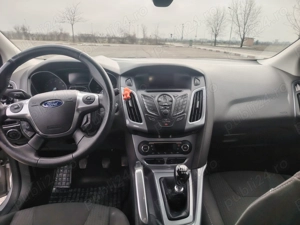Ford Focus 1.6 benzina 150 cai  - imagine 5
