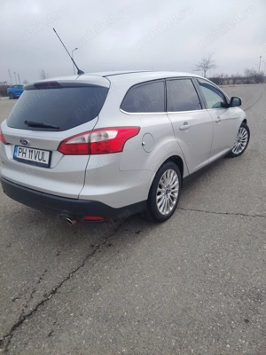 Ford Focus 1.6 benzina 150 cai  - imagine 3