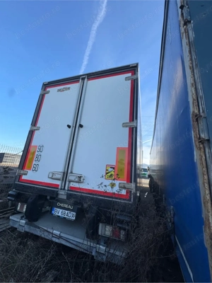 De vanzare remorca frigorifica tandem   - imagine 2