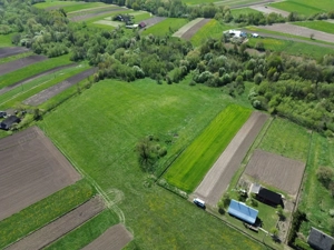  Teren intravilan Horodnic de Jos, 28.000 mp + izvor, ideal pensiune, casă, iaz, 7 km de Rădăuți