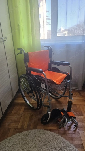 Vand scaun cu rotile nou - imagine 2