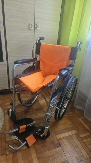 Vand scaun cu rotile nou - imagine 3