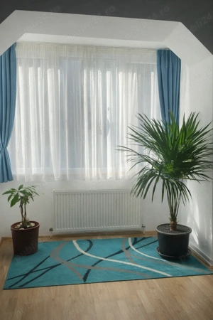 Apartament de vânzare cu loc de parcare inclus(în fața geamului)