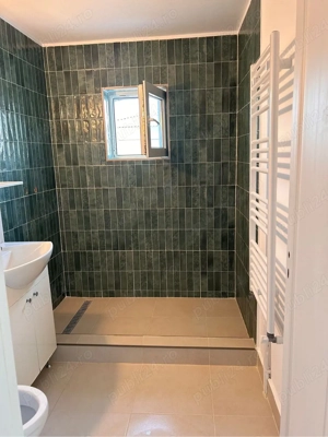 Vand Apartament doua camere DECOMANDAT