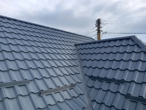 Executăm acoperișuri și hale metalice 