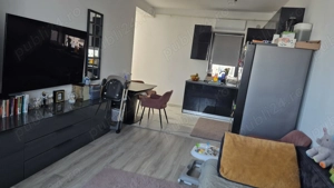 Apartament 3 camere de vanzare