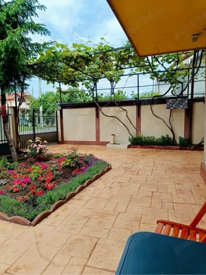 Casa de vanzare 10 camere  Eforie Nord - imagine 5