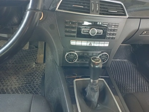 Vând Mercedes C 180 - imagine 4