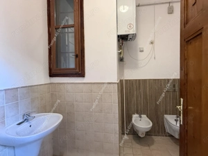 Apartament Patrimonial 150 mp | Balcon cu vedere directa spre Piata Victoriei - imagine 13