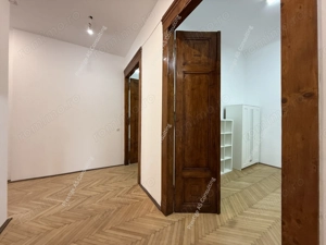 Apartament Patrimonial 150 mp | Balcon cu vedere directa spre Piata Victoriei - imagine 15