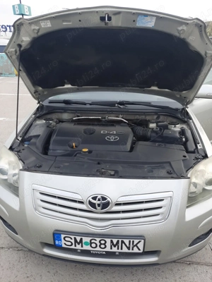 Toyota Avensis masina de familie - imagine 2