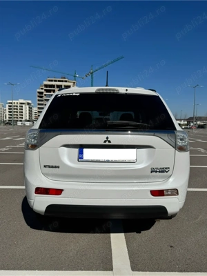 Mitsubishi Outlander Phev - imagine 4