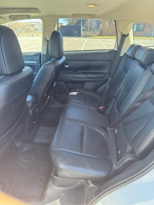 Mitsubishi Outlander Phev - imagine 8