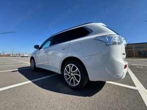 Mitsubishi Outlander Phev - imagine 10