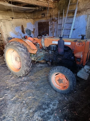 Vând tractor Lamborghini  - imagine 3